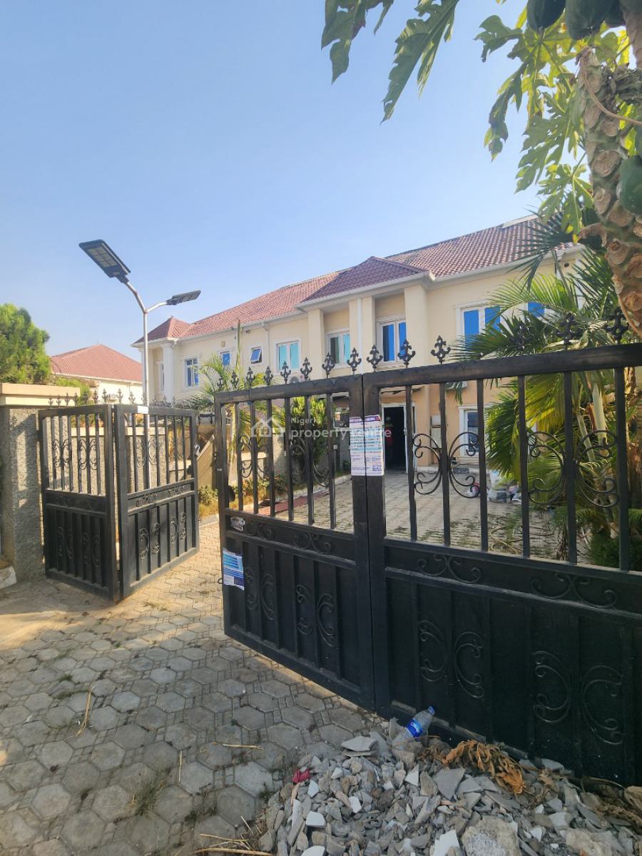 Spacious 3 Bedroom Duplex in a Secure Location, Naf Valley Estate, Asokoro District, Abuja, Terraced Duplex for Rent