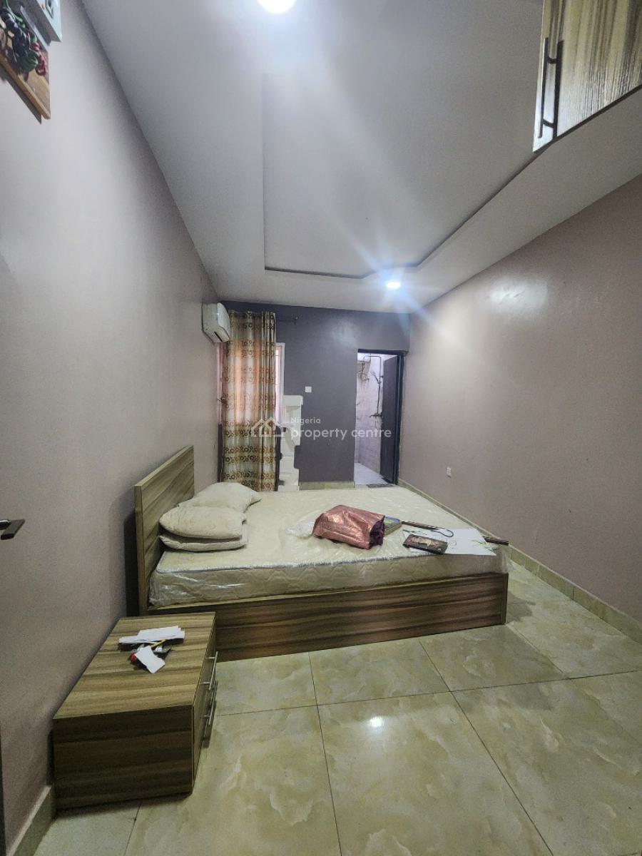 Spacious 3 Bedroom Duplex in a Secure Location, Naf Valley Estate, Asokoro District, Abuja, Terraced Duplex for Rent