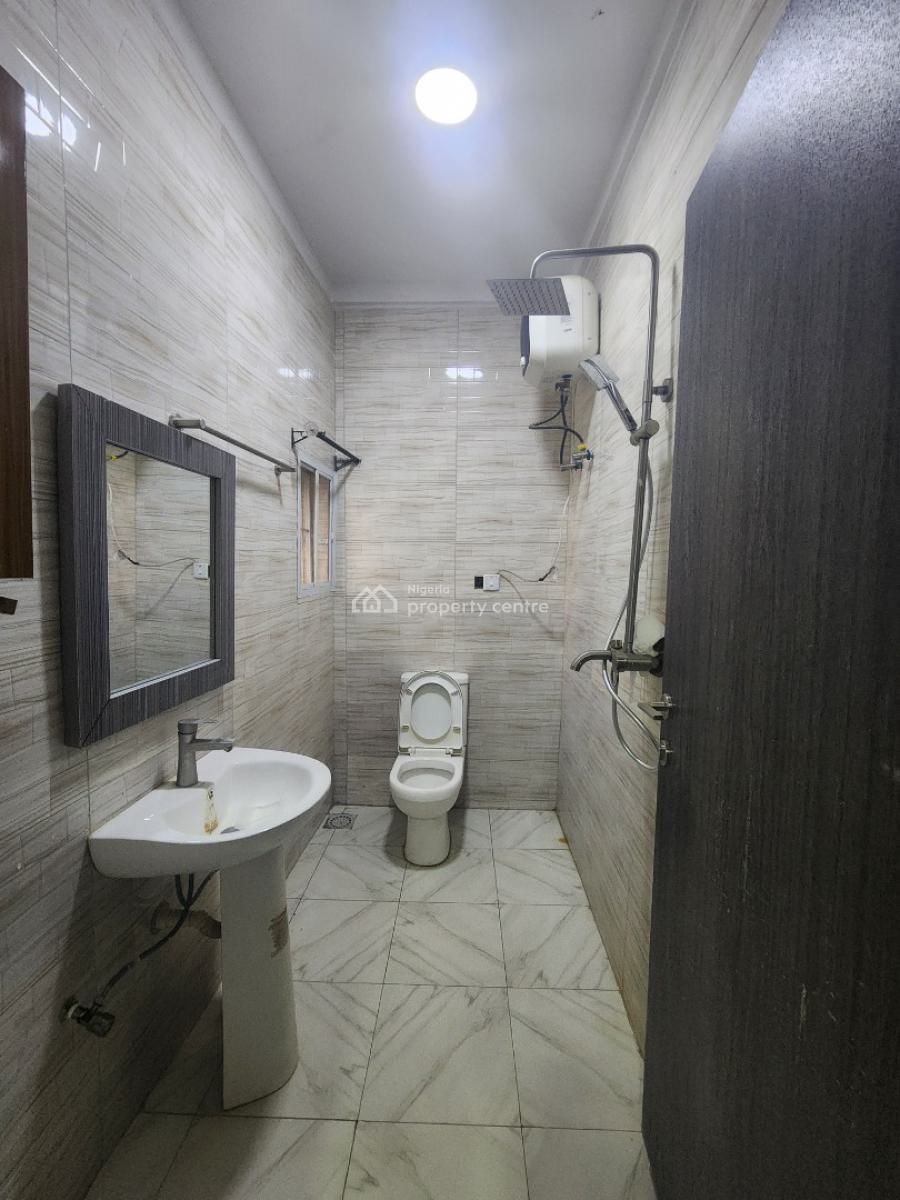 Spacious 3 Bedroom Duplex in a Secure Location, Naf Valley Estate, Asokoro District, Abuja, Terraced Duplex for Rent