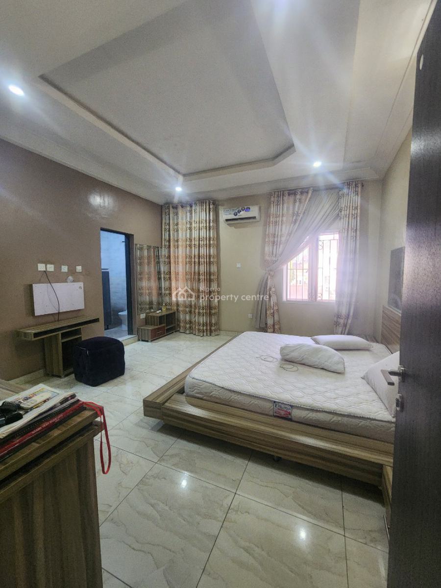 Spacious 3 Bedroom Duplex in a Secure Location, Naf Valley Estate, Asokoro District, Abuja, Terraced Duplex for Rent