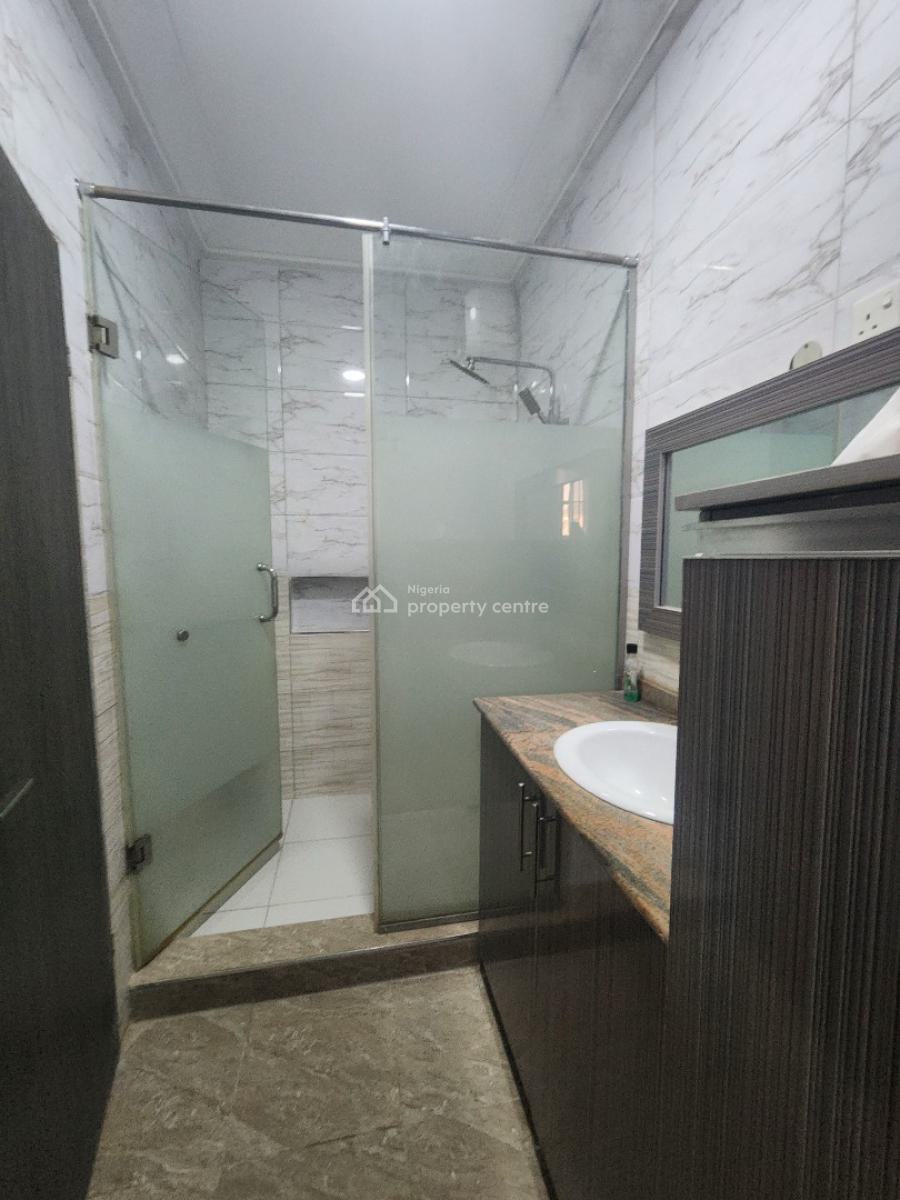 Spacious 3 Bedroom Duplex in a Secure Location, Naf Valley Estate, Asokoro District, Abuja, Terraced Duplex for Rent