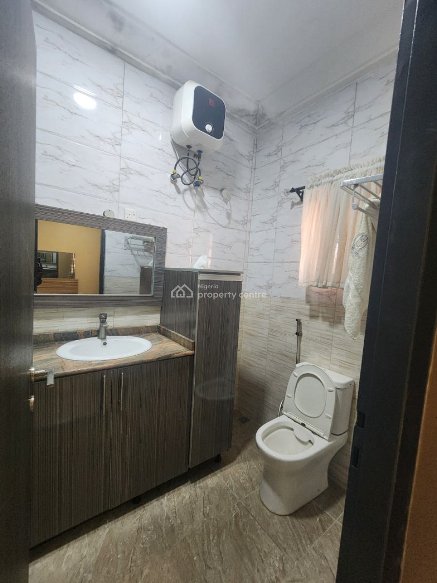 Spacious 3 Bedroom Duplex in a Secure Location, Naf Valley Estate, Asokoro District, Abuja, Terraced Duplex for Rent