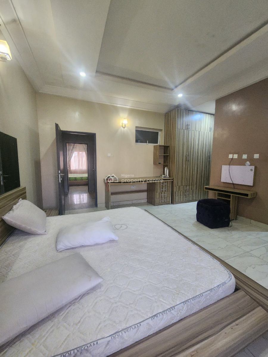 Spacious 3 Bedroom Duplex in a Secure Location, Naf Valley Estate, Asokoro District, Abuja, Terraced Duplex for Rent