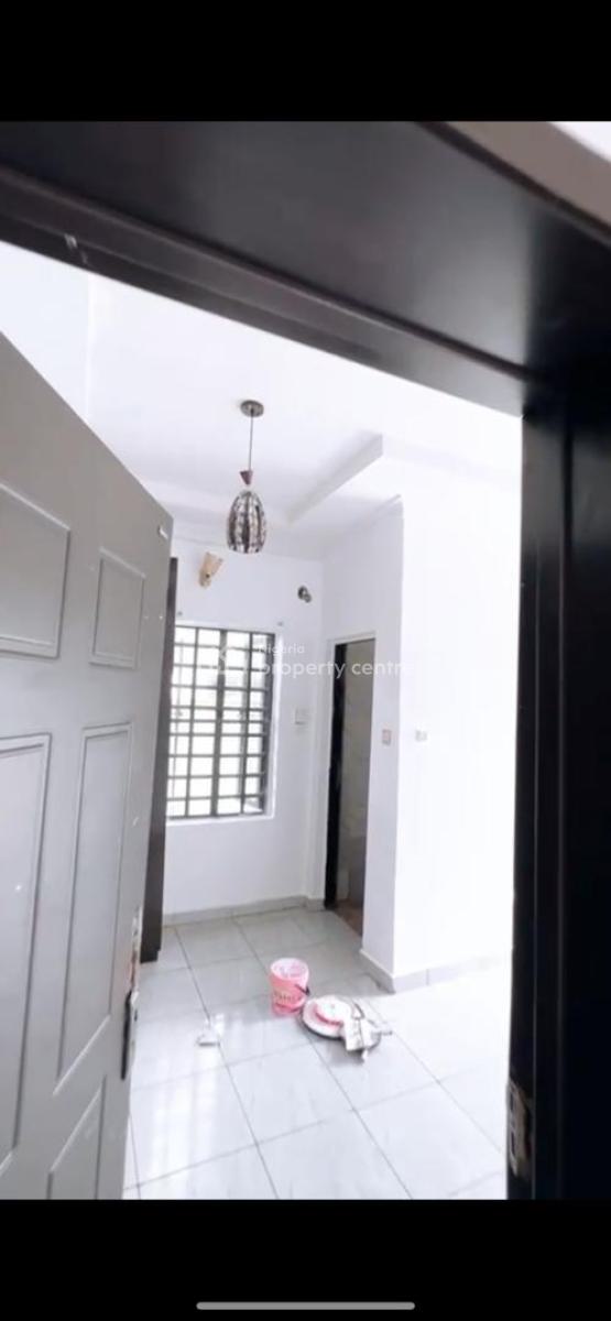 Direct Brief   Spacious Self Contained with Massive Kitchen, Orchid Before The Roundabout, Lekki, Lagos, Self Contain (single Rooms) for Rent