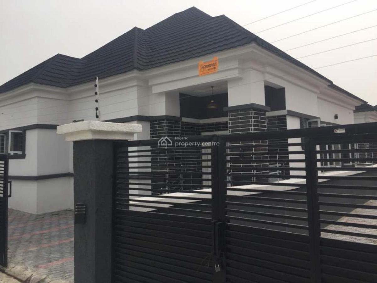 Distressed 3 Bedroom Bungalow with Boys Quarter, Thomas Estate, Ajah, Lagos, Detached Bungalow for Sale