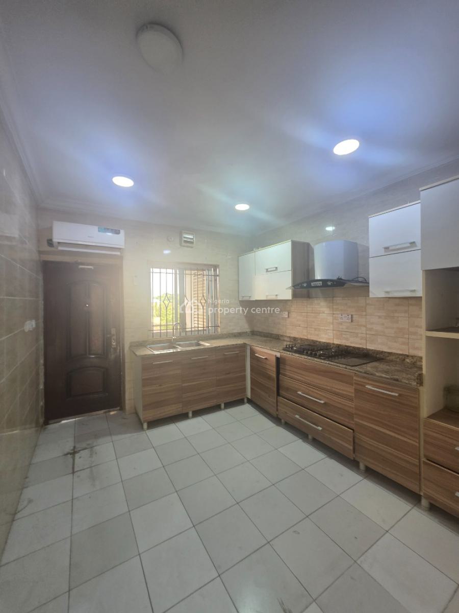 3bedrooms Flat with Bq, Abacha Estate., Old Ikoyi, Ikoyi, Lagos, Flat / Apartment for Rent