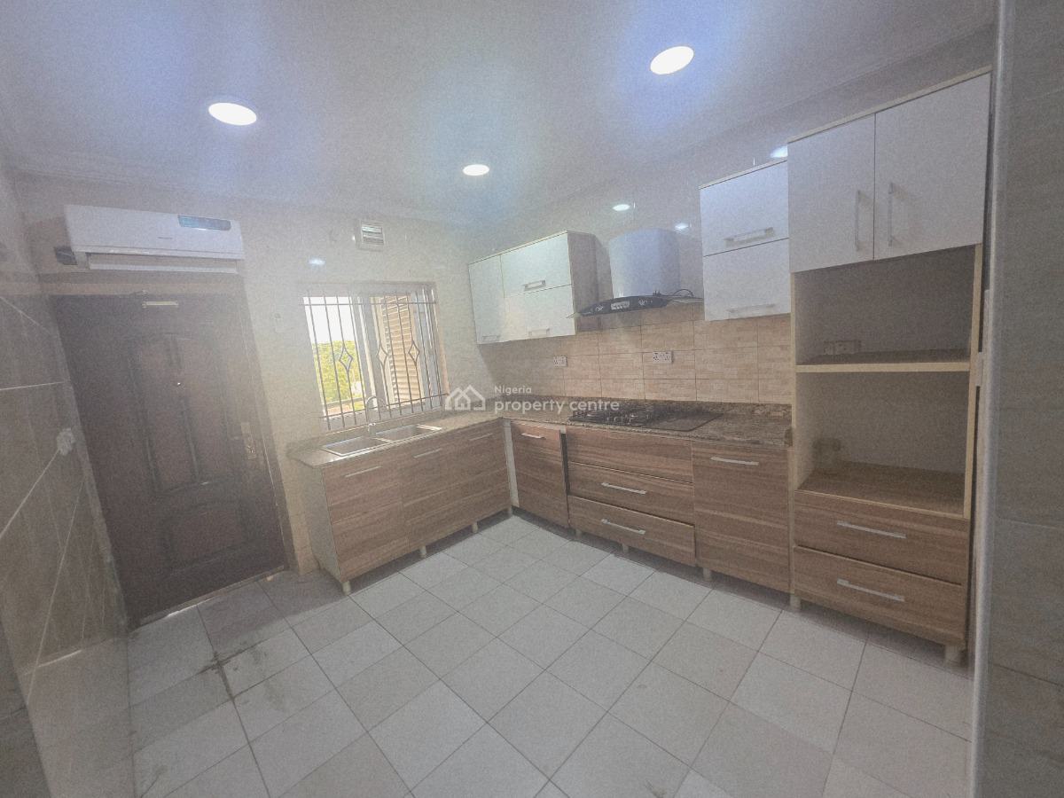 3bedrooms Flat with Bq, Abacha Estate., Old Ikoyi, Ikoyi, Lagos, Flat / Apartment for Rent