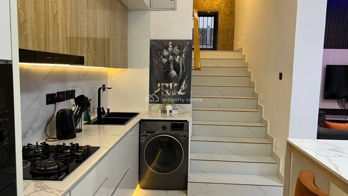 Nicely Furnished 1 Bedroom Apartment, Ikeja Gra, Ikeja, Lagos, Flat / Apartment Short Let