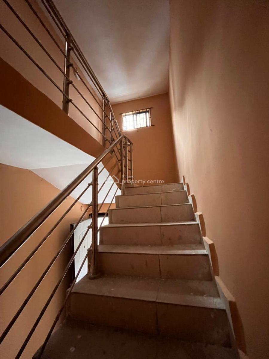 Just Out  a Lovely, Spacious Brand New 3bedroom, Thomos Estate Ajah Lekki Lagos., Ajah, Lagos, Flat / Apartment for Rent