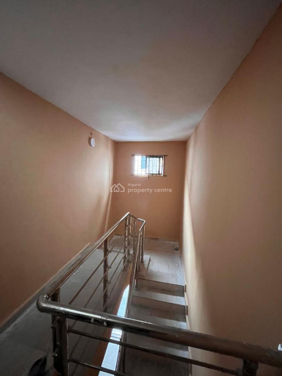 Just Out  a Lovely, Spacious Brand New 3bedroom, Thomos Estate Ajah Lekki Lagos., Ajah, Lagos, Flat / Apartment for Rent