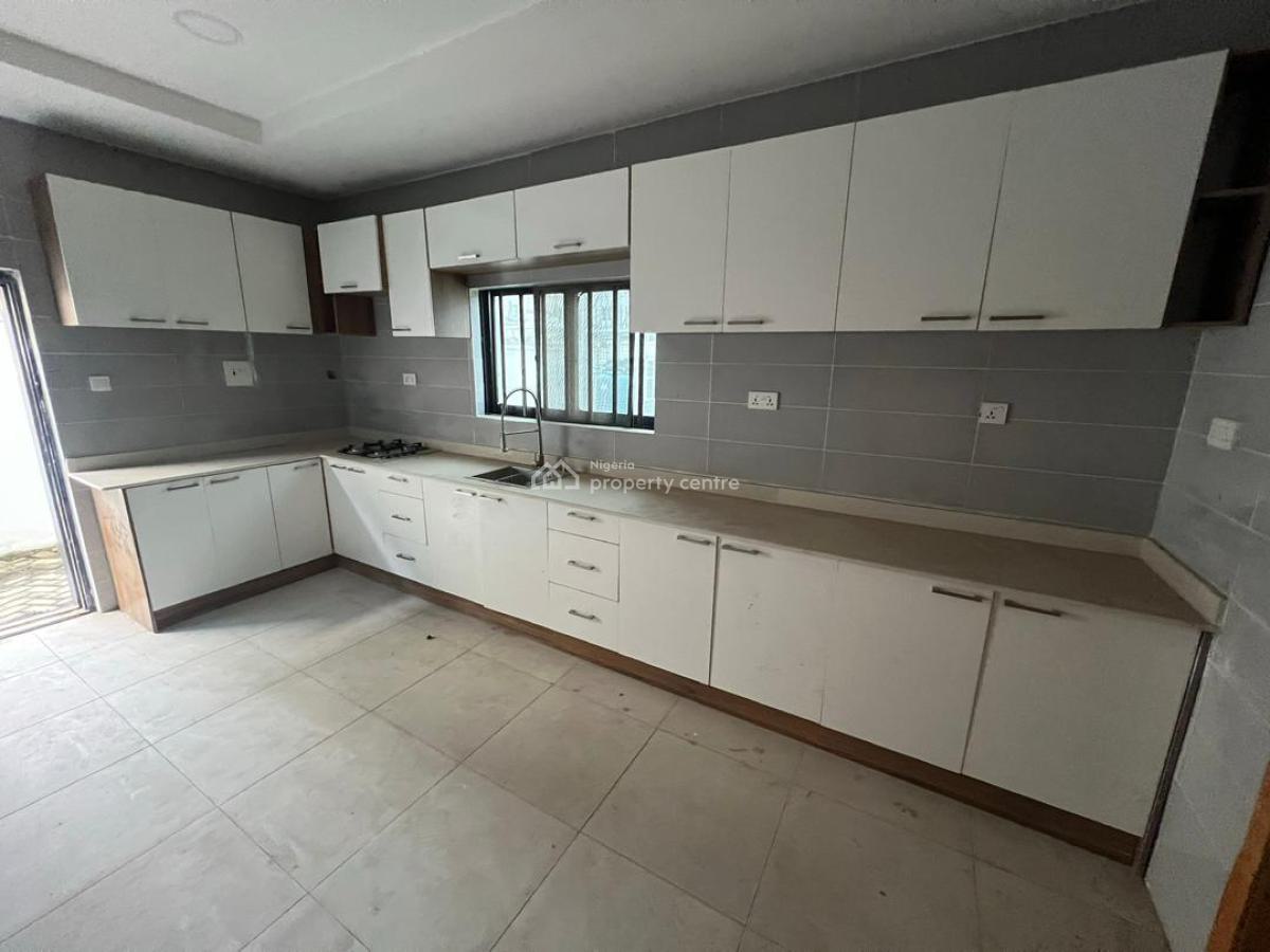 Beautiful 3 Bedroom Terrace Duplex with Bq, Lekki Phase1, Lekki, Lagos, Terraced Duplex for Rent