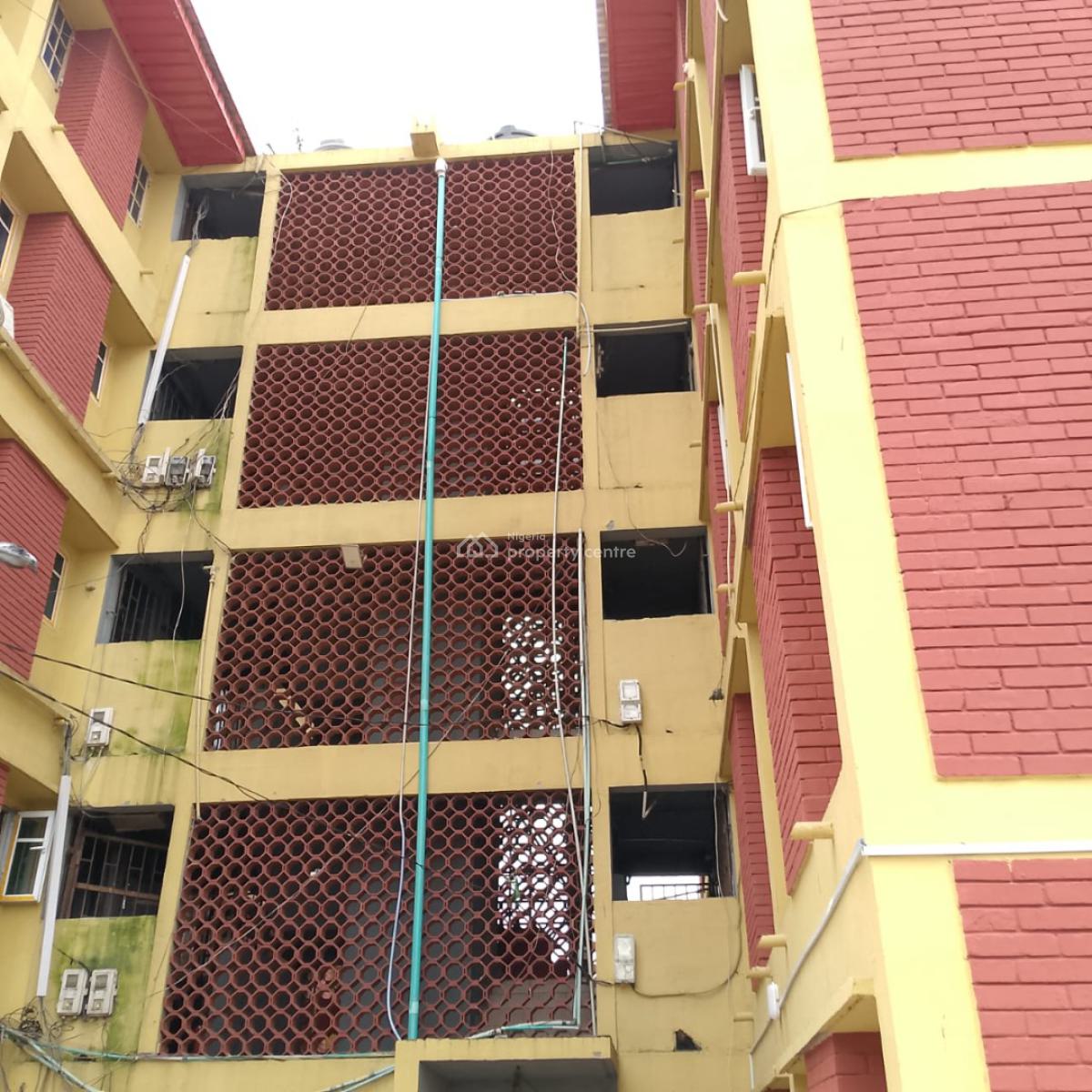 2 Bedroom Apartment, Games Village, Surulere, Surulere, Lagos, Flat / Apartment for Sale