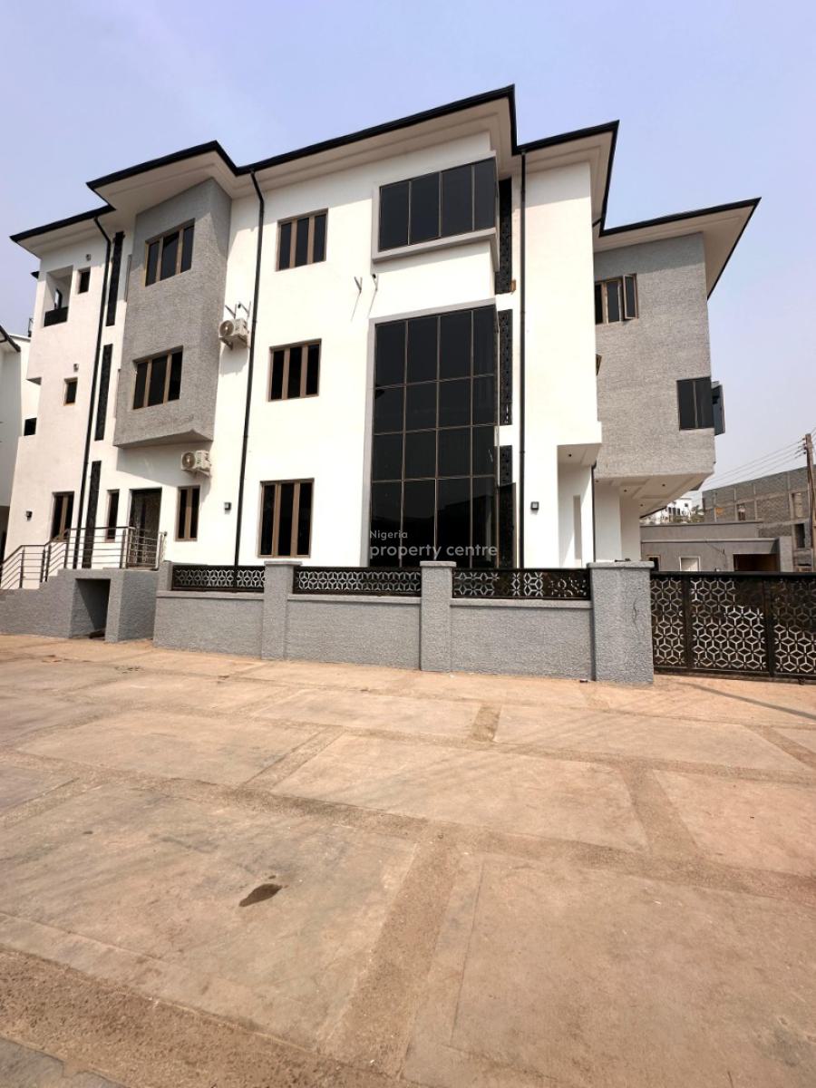 Luxury 4 Bedroom Semi-detached Duplex, Guzape Main, Guzape District, Abuja, Semi-detached Duplex for Sale