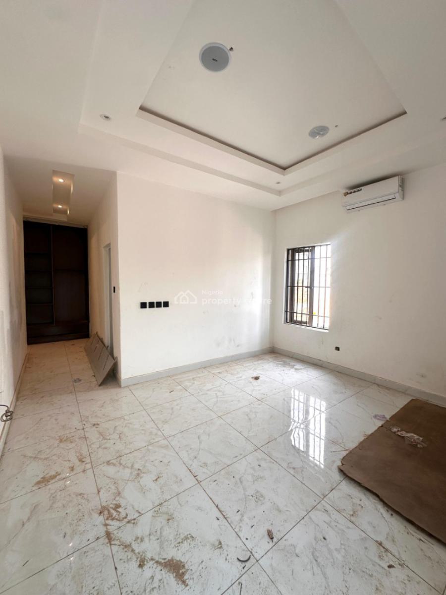 Luxury 4 Bedroom Semi-detached Duplex, Guzape Main, Guzape District, Abuja, Semi-detached Duplex for Sale