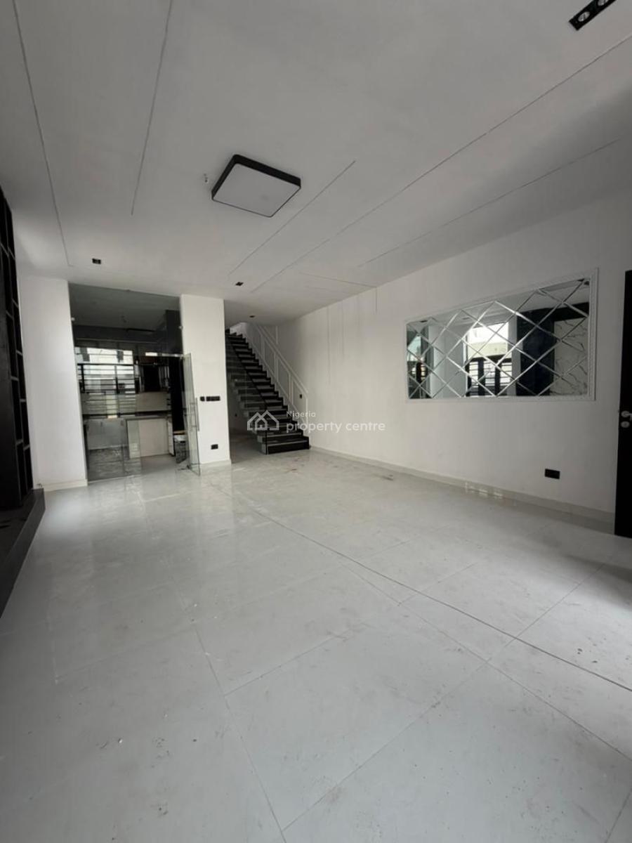 Ikota Estate Home: 4-bedroom Semi-detached with Bq, Ikota, Lekki, Lagos, Semi-detached Duplex for Rent