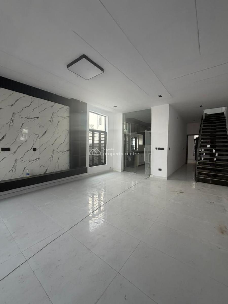 Ikota Estate Home: 4-bedroom Semi-detached with Bq, Ikota, Lekki, Lagos, Semi-detached Duplex for Rent