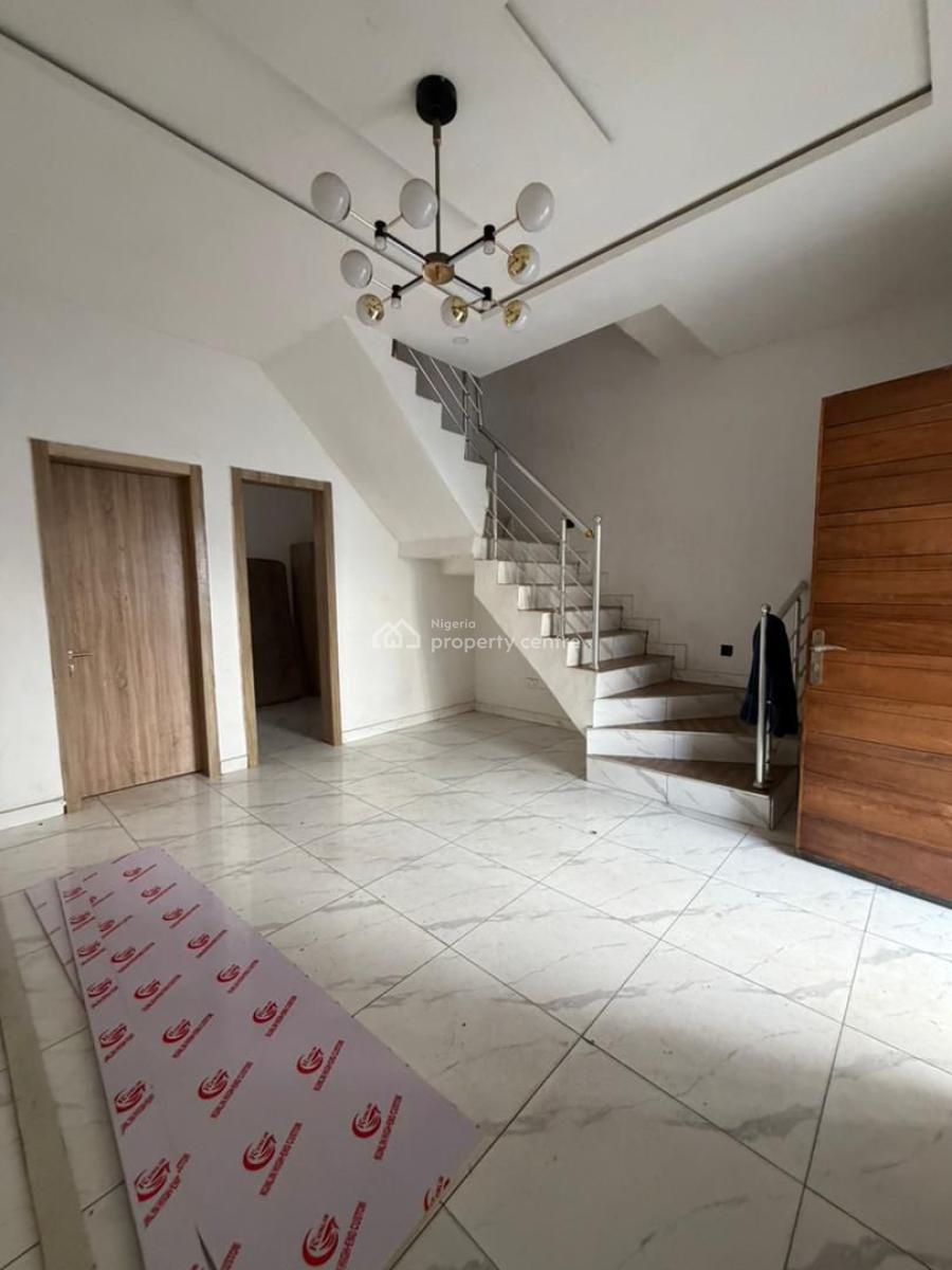 3-bedroom with Family Lounge, Ikota, Lekki, Lagos, Terraced Duplex for Rent