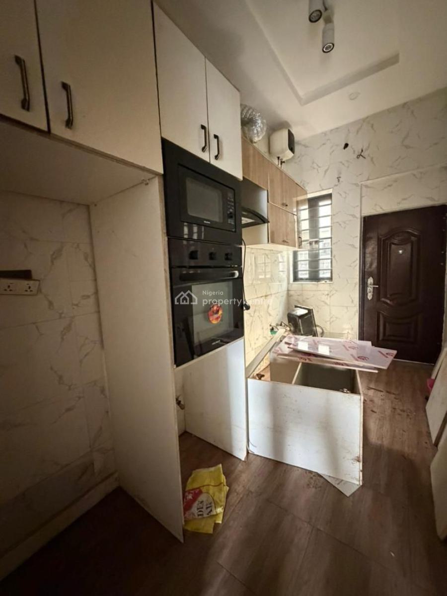 3-bedroom with Family Lounge, Ikota, Lekki, Lagos, Terraced Duplex for Rent