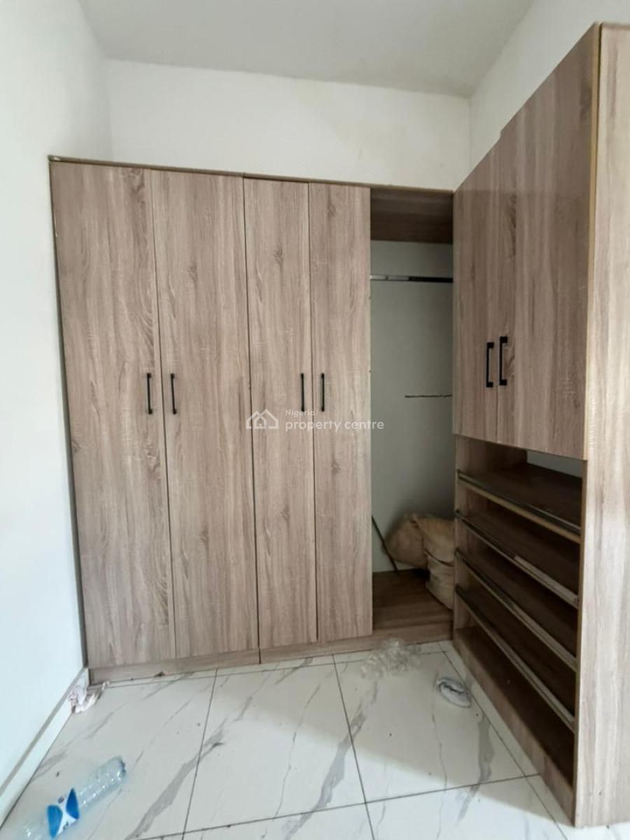 3-bedroom with Family Lounge, Ikota, Lekki, Lagos, Terraced Duplex for Rent