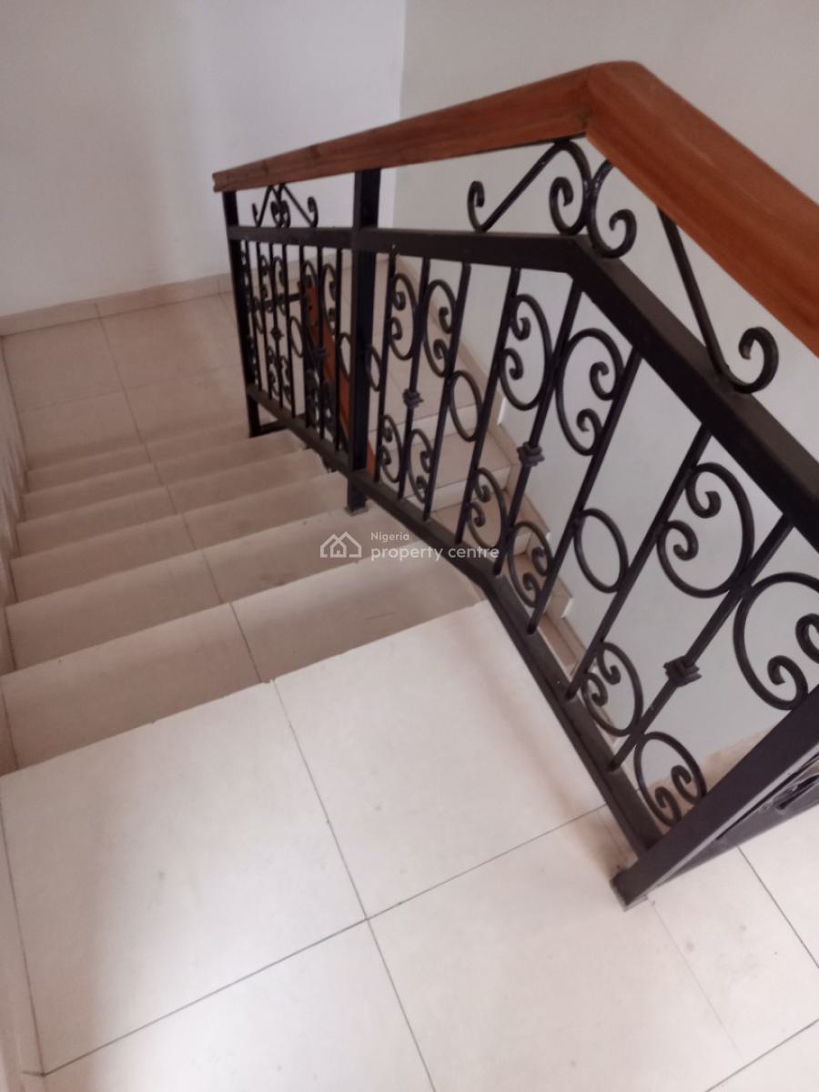 Spacious 2 Bedroom Flat, All Room En Suite with Guest Toilet and Bath, Off Omofade Crescent, Omole Phase 1 Gra Lagos, Omole Phase 1, Ikeja, Lagos, Flat / Apartment for Rent