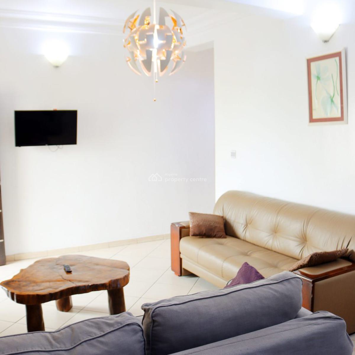 Nicely Furnished 3 Bedroom Apartment, Isolo, Lagos, Flat / Apartment Short Let