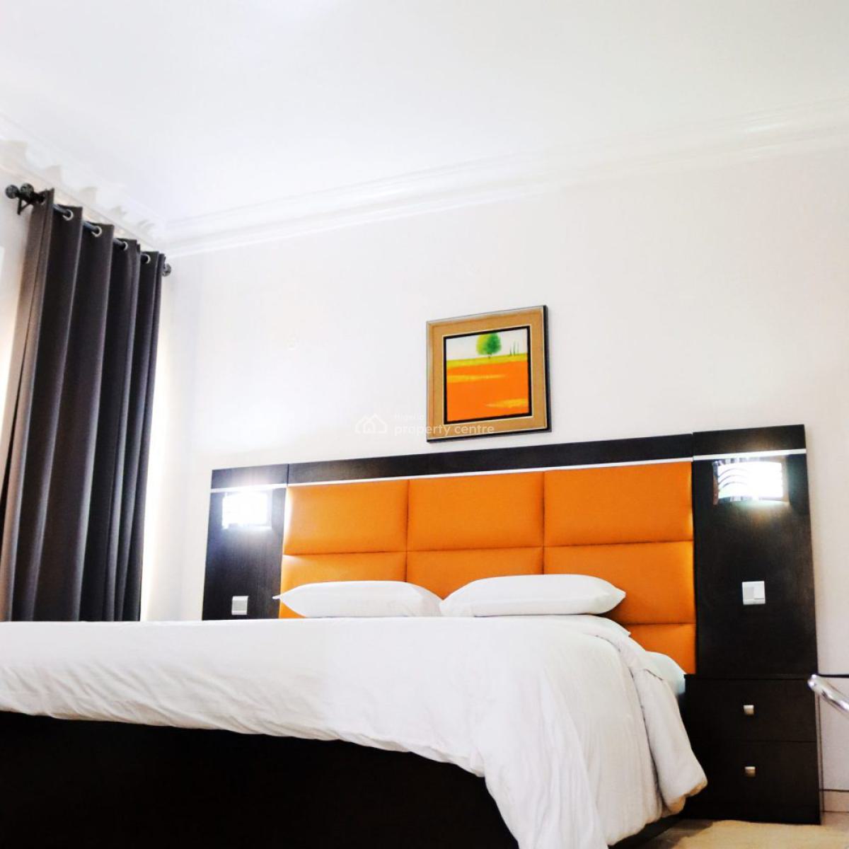 Nicely Furnished 2 Bedroom Apartment, Isolo, Lagos, Flat / Apartment Short Let