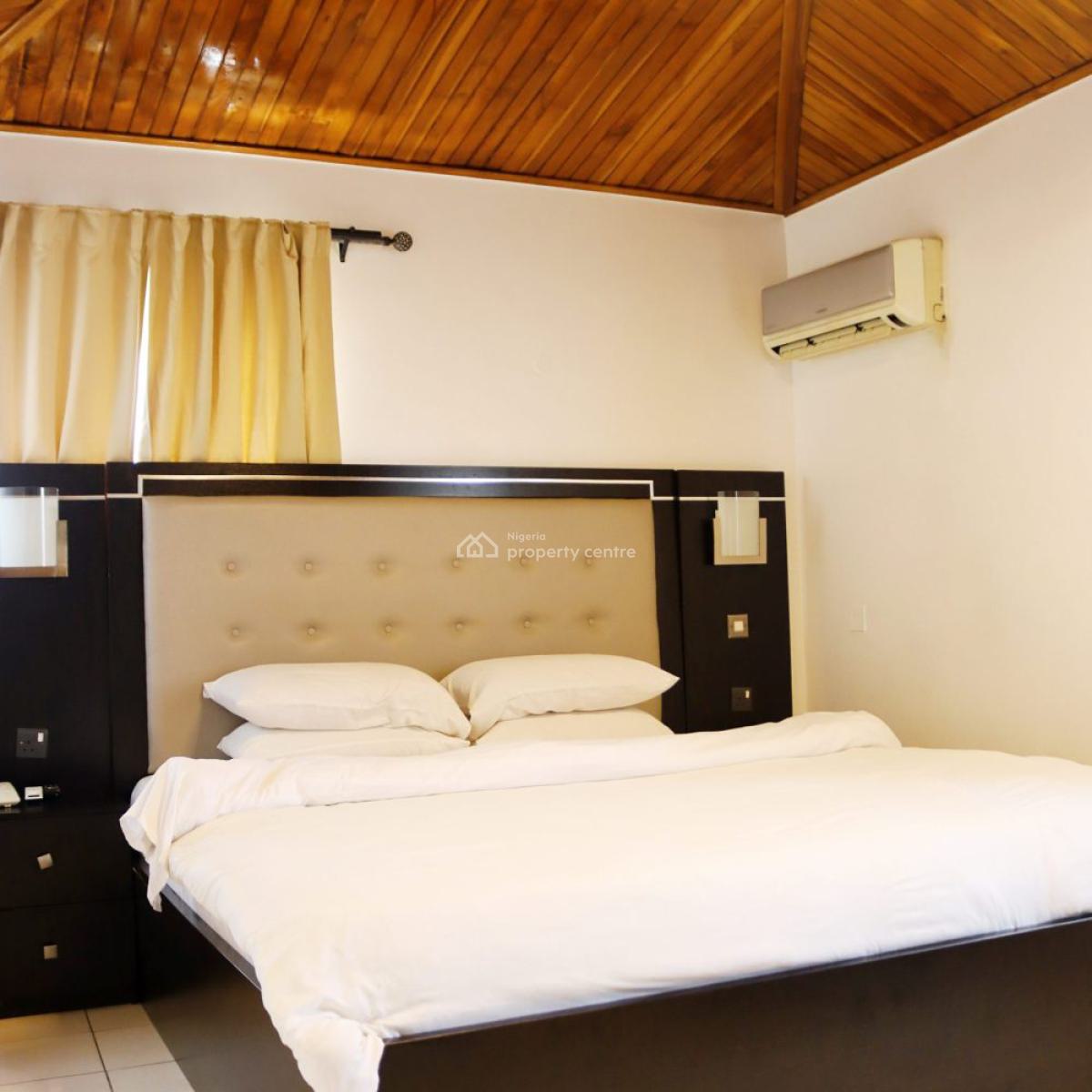 Nicely Furnished Studio Apartment, Isolo, Lagos, Flat / Apartment Short Let