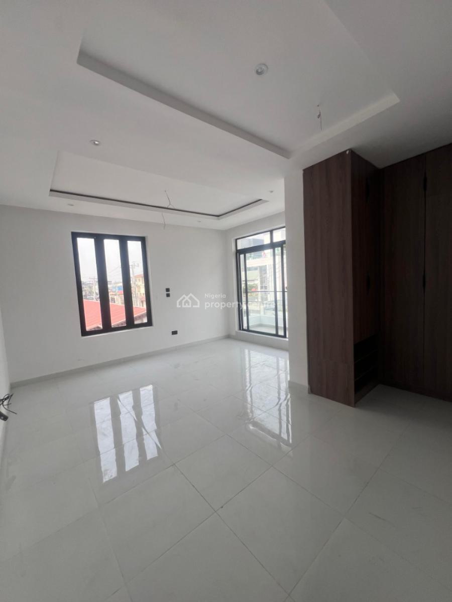 3 Bedroom Apartment Available, Off Freedom Way, Lekki, Lagos, Flat / Apartment for Sale