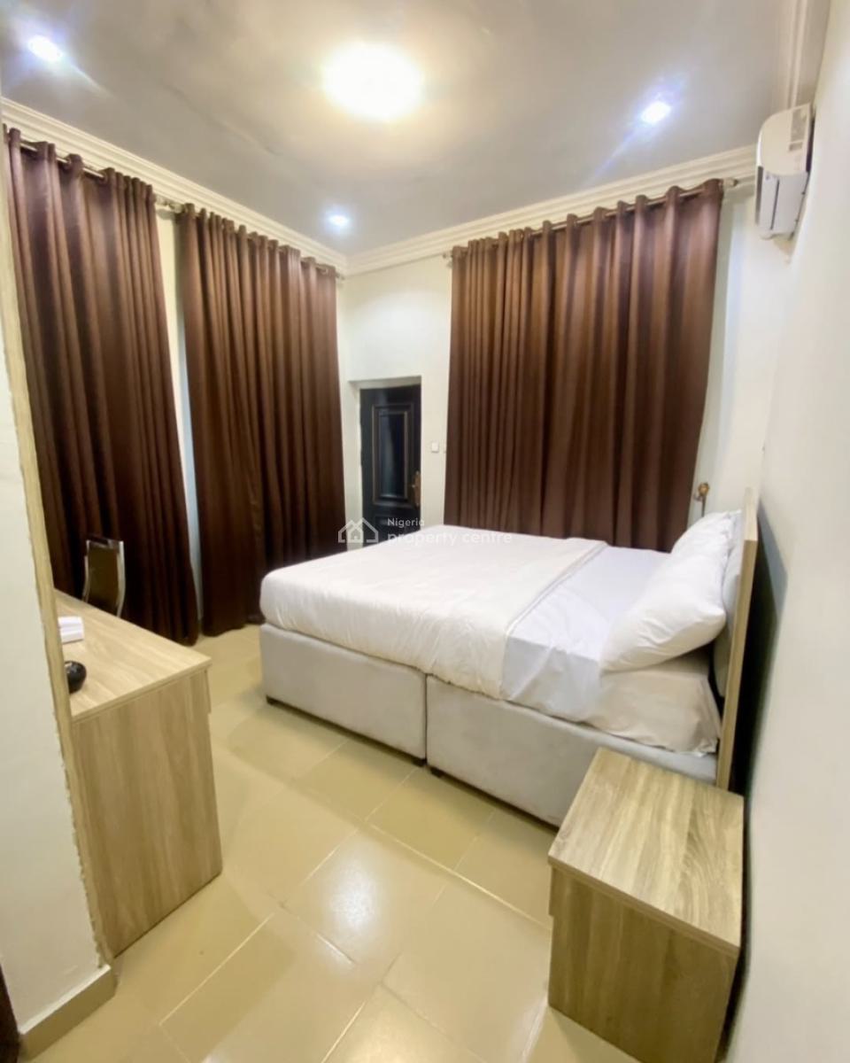 Nicely Furnished 4 Bedroom Apartment, Liberty Estate Phase 2, Enugu, Enugu, Flat / Apartment Short Let