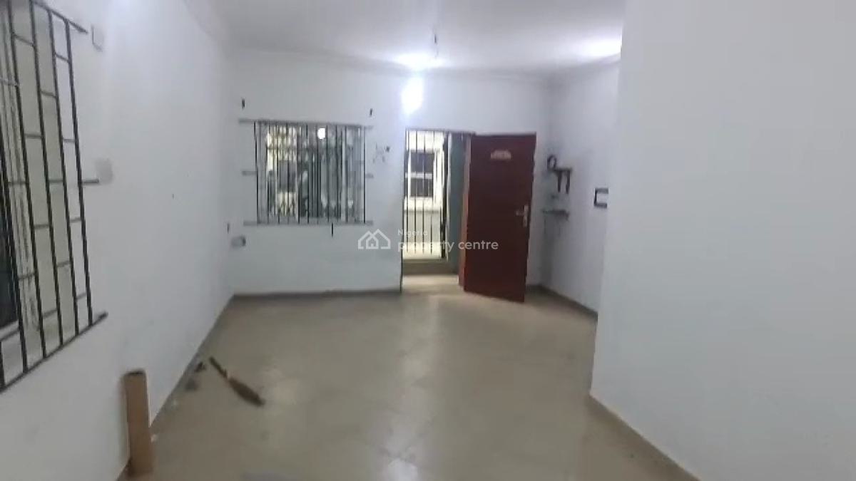 Standard 3bedroom Flat Ground-floor, Off Sura Mogaji, Ilupeju, Lagos, Flat / Apartment for Rent