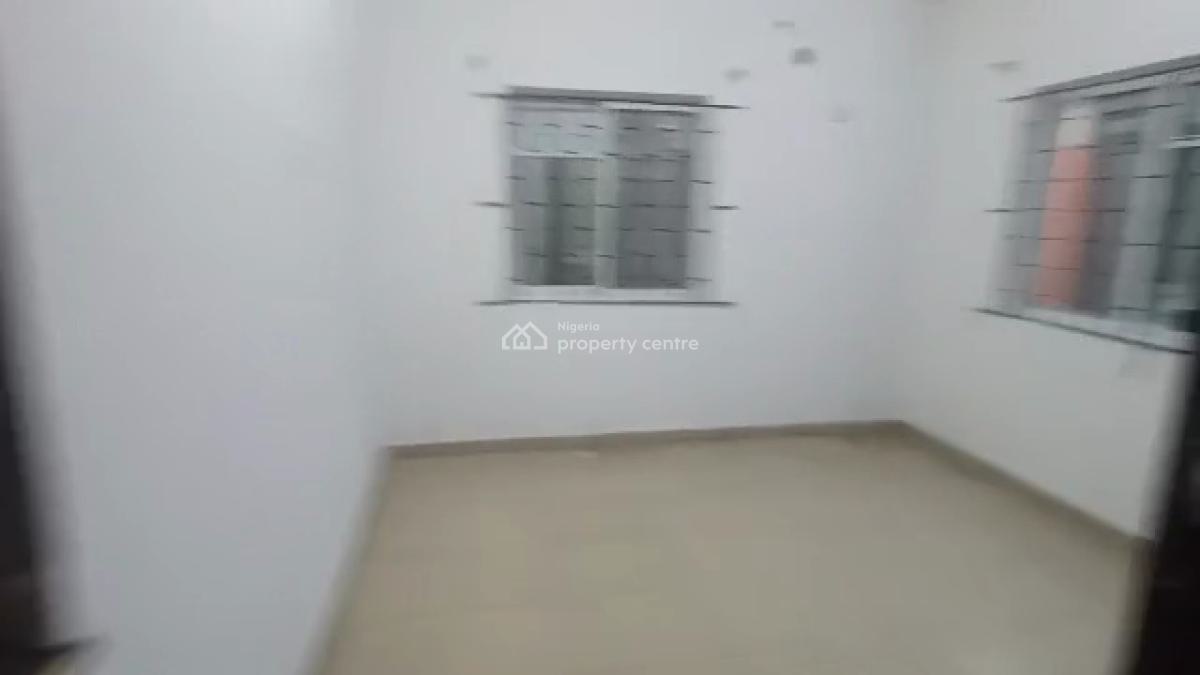 Standard 3bedroom Flat Ground-floor, Off Sura Mogaji, Ilupeju, Lagos, Flat / Apartment for Rent