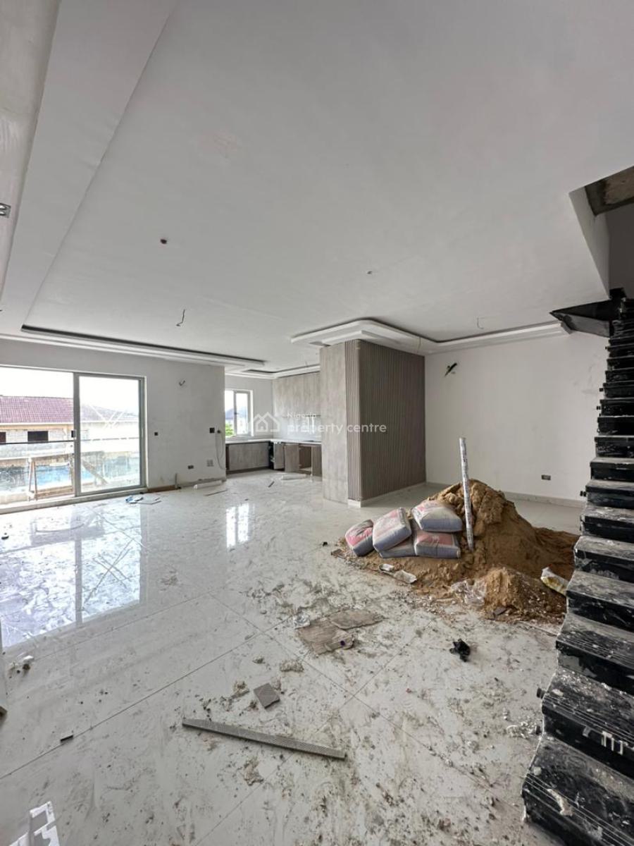 Maisonette 2 Bedroom Maisonette Home, Lekki Phase 1, Lekki, Lagos, Flat / Apartment for Sale