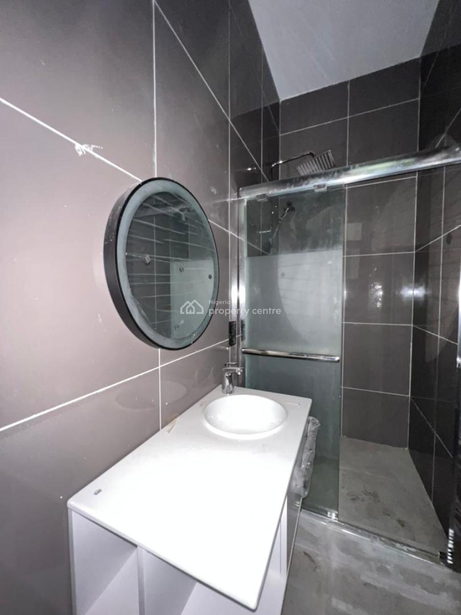 Exquisite 2 Bedroom Apartment, Lekki Phase 1, Lekki, Lagos, Flat / Apartment for Sale