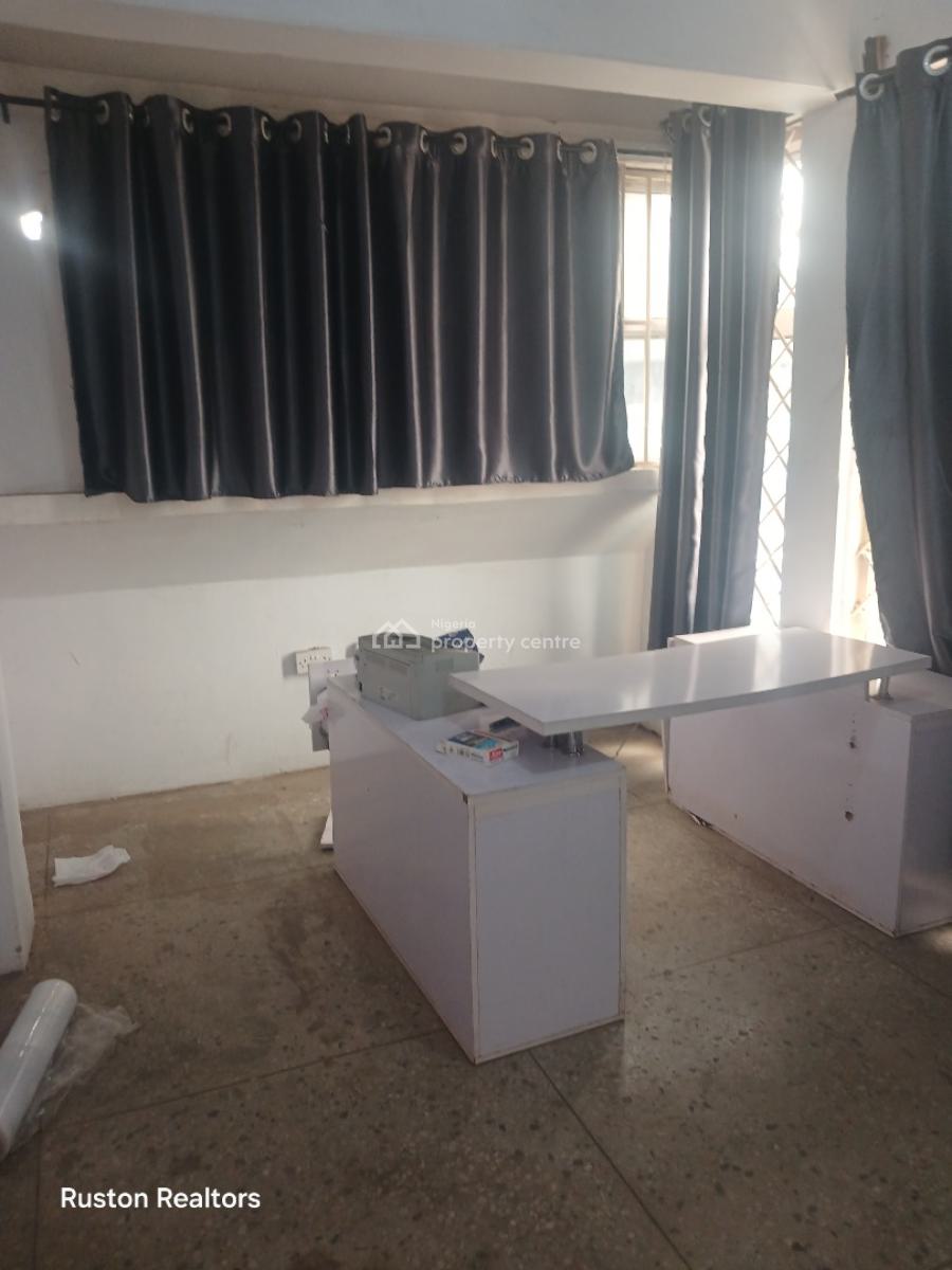 Decent Corporate Office Space, Onireke, Ibadan, Oyo, Office Space for Rent