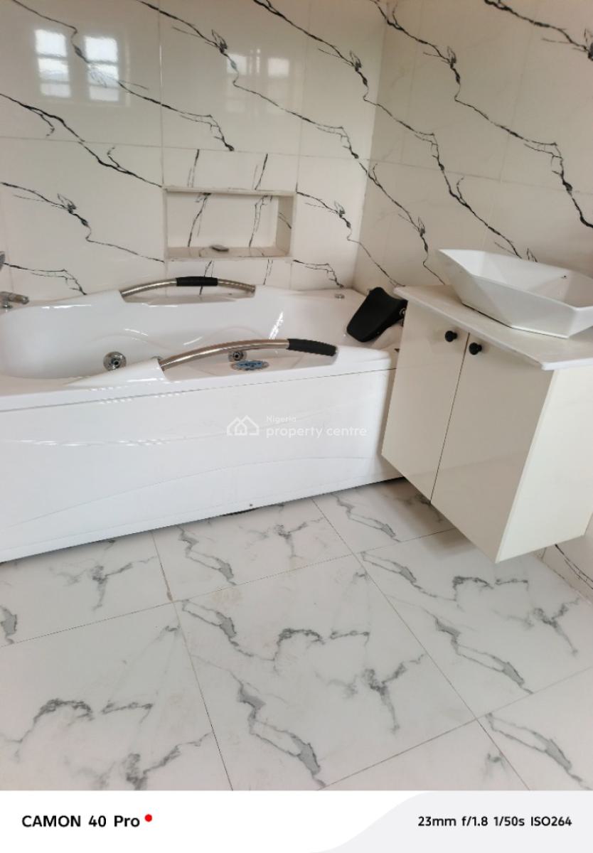 Fantastic Newly Built 6 Bedroom Duplex, Felele Straight, Challenge, Ibadan, Oyo, Detached Duplex for Sale