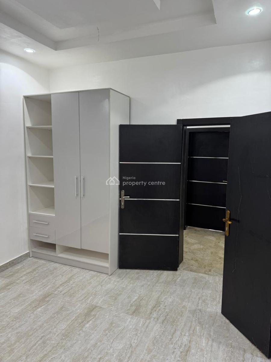 3bedroom Flat, Off Awolowo Way, Ikeja, Lagos, Flat / Apartment for Rent