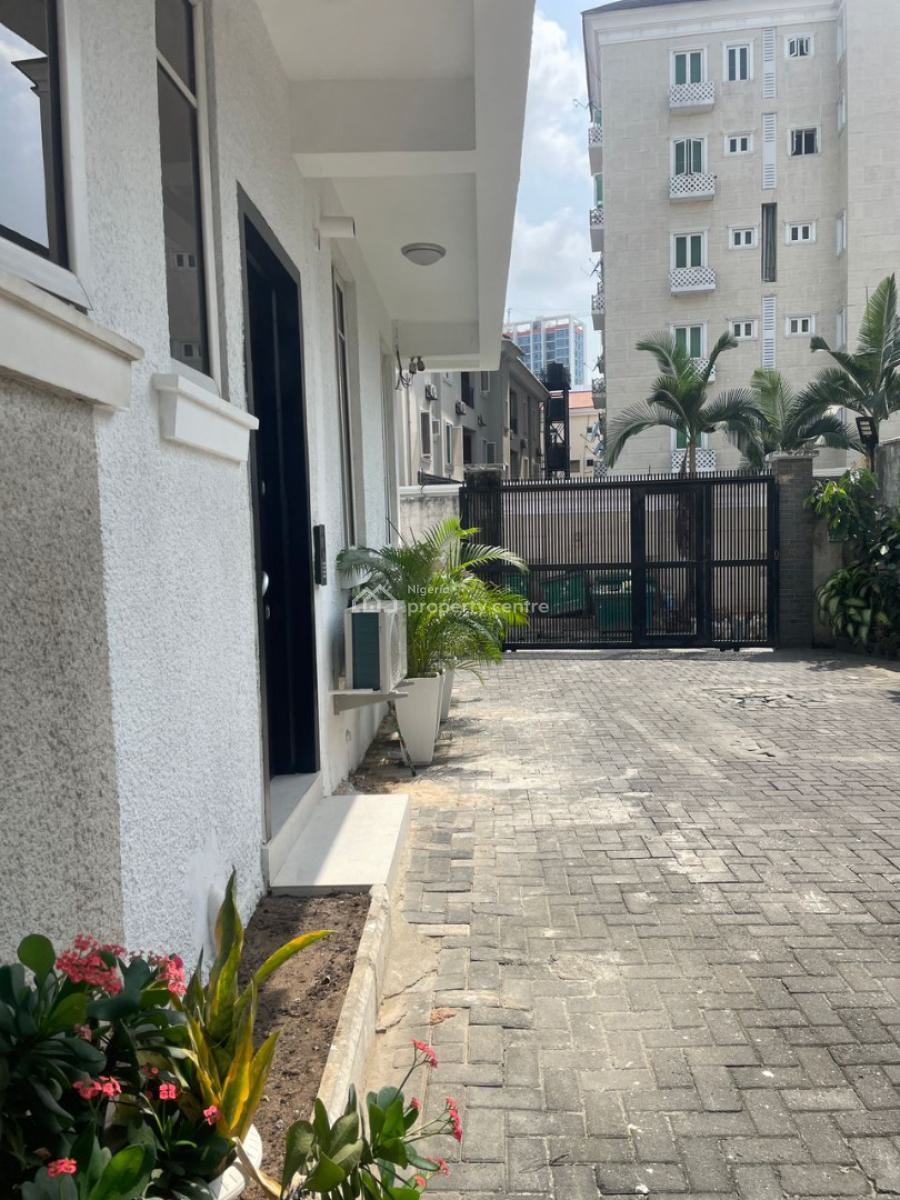 Wellbuilt Spacious 4bedroom Semi-detached Duplex with Bq, Secure, Ikoyi, Lagos, Semi-detached Duplex for Rent