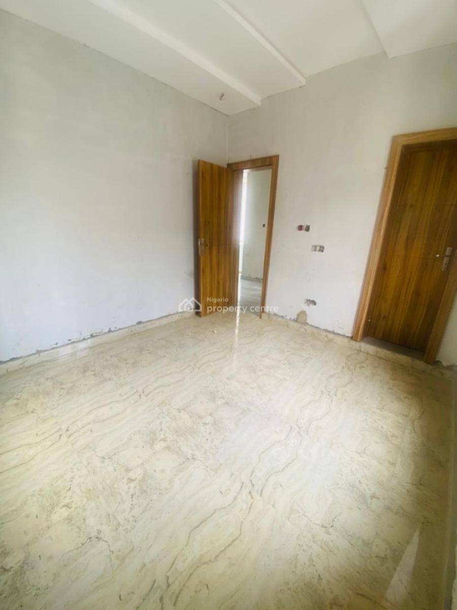 Luxurious 5 Bedroom Fully Detached with Underground Bq, Gra, Phase 2,, Gra Phase 2, Magodo, Lagos, Detached Duplex for Sale