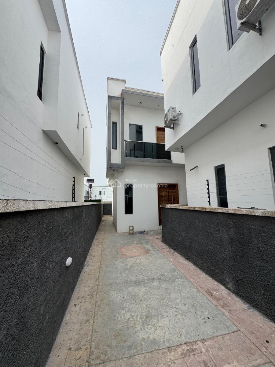 𝐍𝐄𝐖 4 𝐁𝐄𝐃𝐑𝐎𝐎𝐌 𝐒𝐄𝐌𝐈 𝐃𝐄𝐓𝐀𝐂𝐇𝐄𝐃 𝐃𝐔𝐏𝐋𝐄𝐗, Ajah, Lagos, Ajah, Lagos, Semi-detached Duplex for Rent