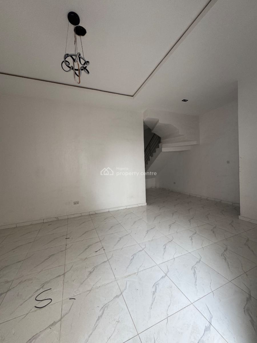 𝐍𝐄𝐖 4 𝐁𝐄𝐃𝐑𝐎𝐎𝐌 𝐒𝐄𝐌𝐈 𝐃𝐄𝐓𝐀𝐂𝐇𝐄𝐃 𝐃𝐔𝐏𝐋𝐄𝐗, Ajah, Lagos, Ajah, Lagos, Semi-detached Duplex for Rent