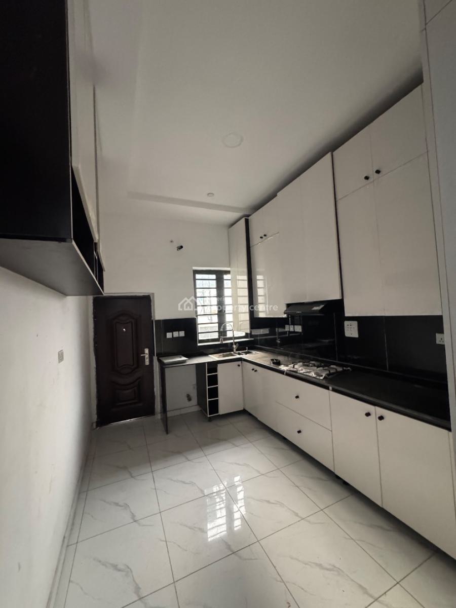𝐍𝐄𝐖 4 𝐁𝐄𝐃𝐑𝐎𝐎𝐌 𝐒𝐄𝐌𝐈 𝐃𝐄𝐓𝐀𝐂𝐇𝐄𝐃 𝐃𝐔𝐏𝐋𝐄𝐗, Ajah, Lagos, Ajah, Lagos, Semi-detached Duplex for Rent