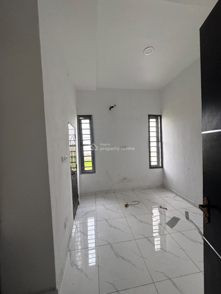 𝐍𝐄𝐖 4 𝐁𝐄𝐃𝐑𝐎𝐎𝐌 𝐒𝐄𝐌𝐈 𝐃𝐄𝐓𝐀𝐂𝐇𝐄𝐃 𝐃𝐔𝐏𝐋𝐄𝐗, Ajah, Lagos, Ajah, Lagos, Semi-detached Duplex for Rent