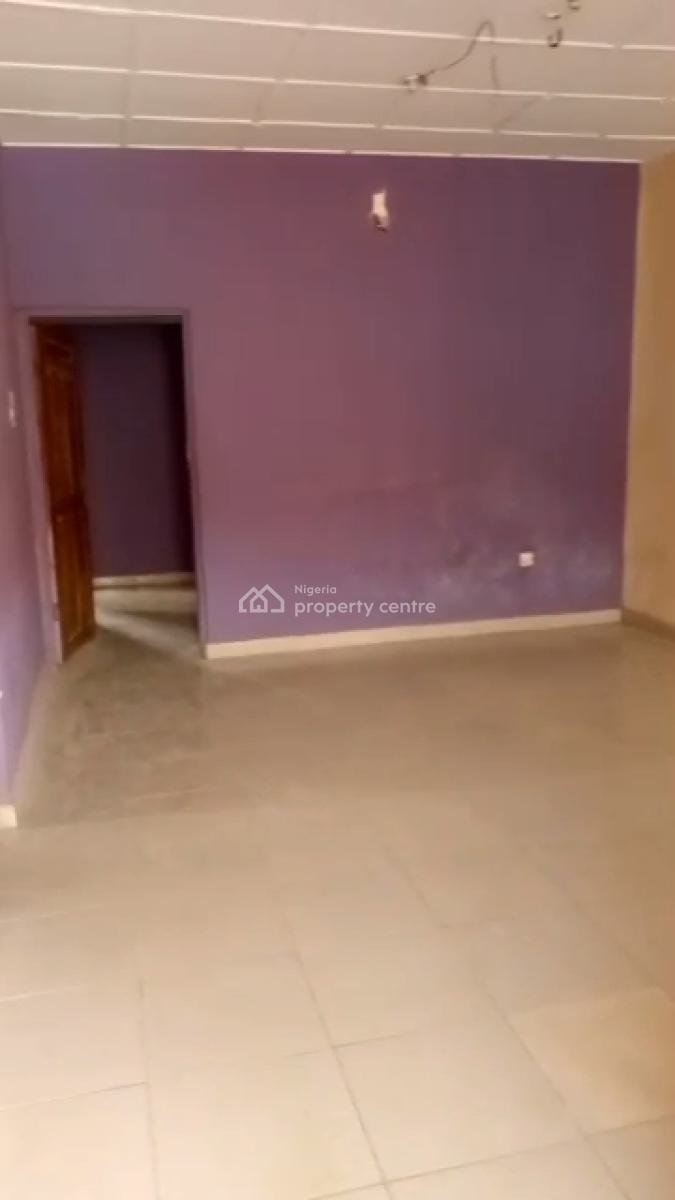 Lovely 3 Bedroom Apartment, New Oko Oba, New Oko-oba, Agege, Lagos, Flat / Apartment for Rent