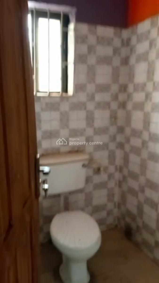 Lovely 3 Bedroom Apartment, New Oko Oba, New Oko-oba, Agege, Lagos, Flat / Apartment for Rent