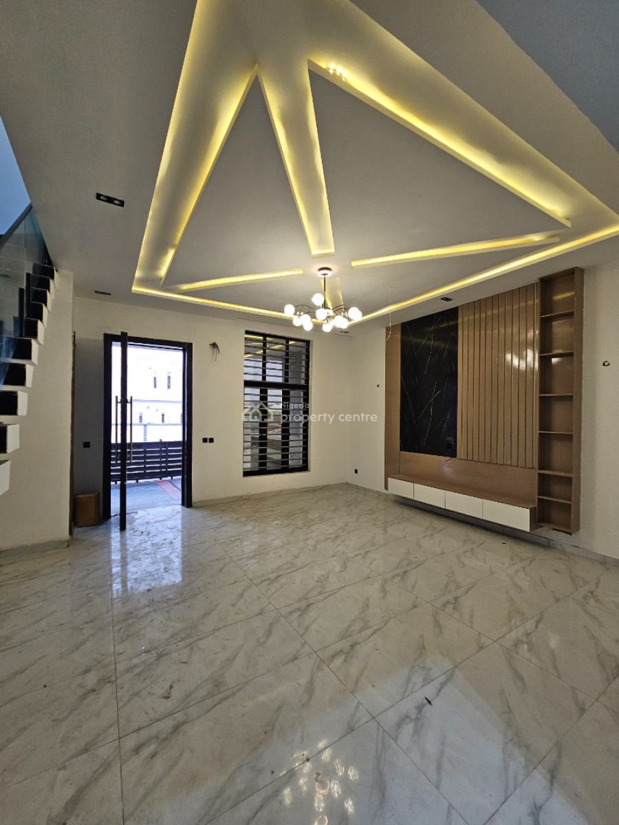 Self Compound 3bedroom Terrace Duplex with Bq, Ikota, Lekki, Lagos, Terraced Duplex for Sale