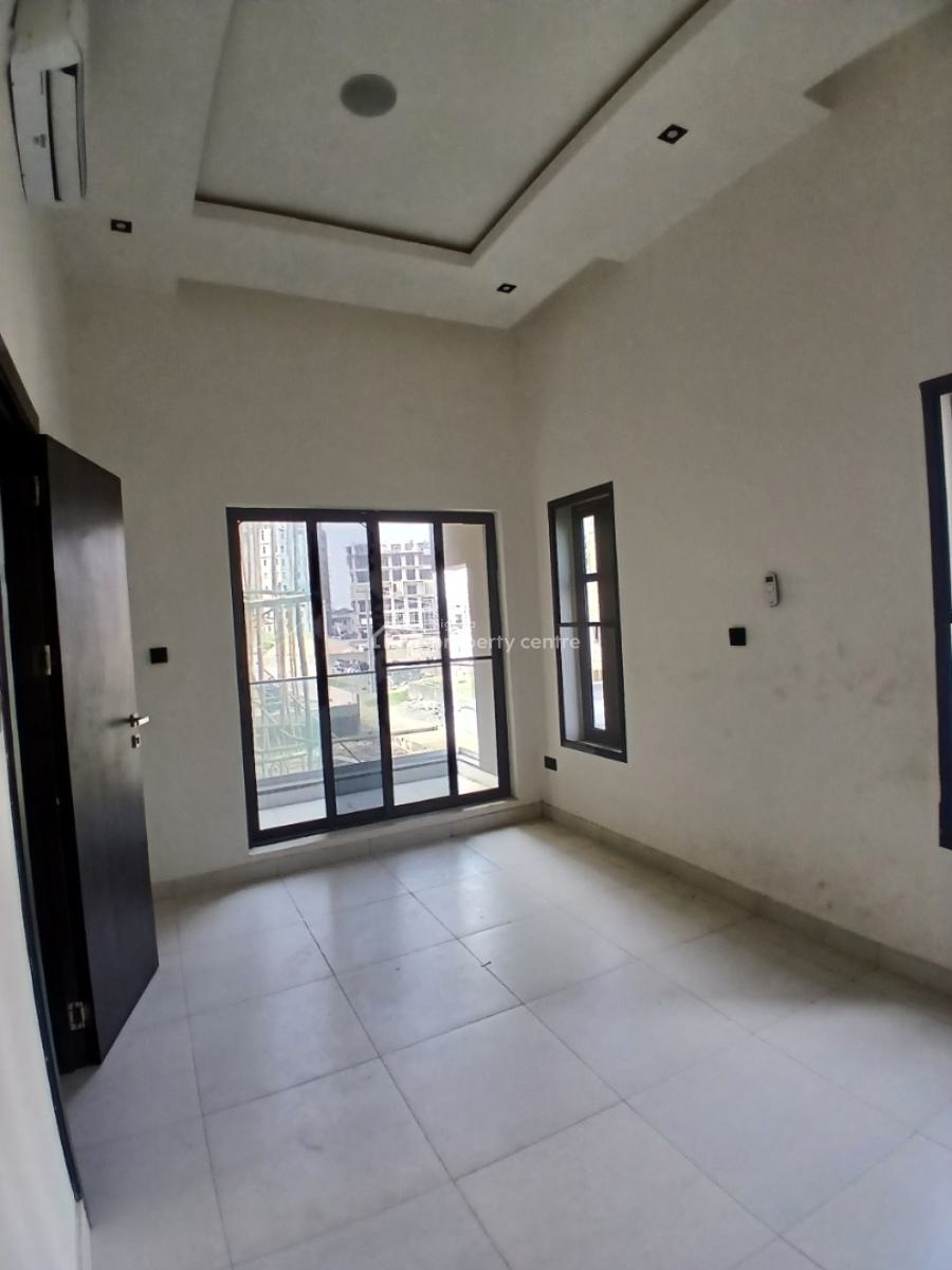 New and Serviced with 24/7 Power Supply 2 Sizeable 2 Bedroom En-suite, Lekki Phase 1, Lekki, Lagos, Flat / Apartment for Sale