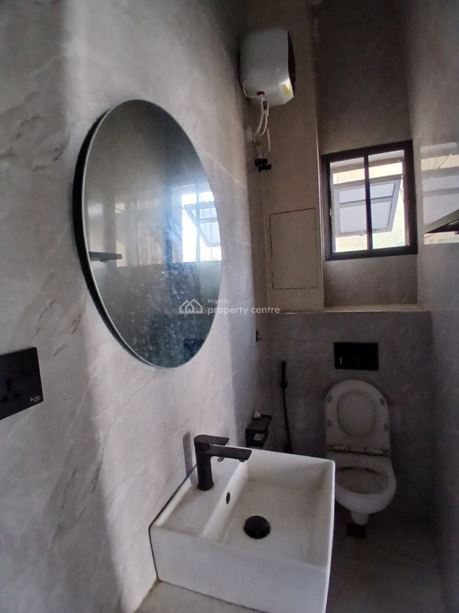 New and Serviced with 24/7 Power Supply 2 Sizeable 2 Bedroom En-suite, Lekki Phase 1, Lekki, Lagos, Flat / Apartment for Sale