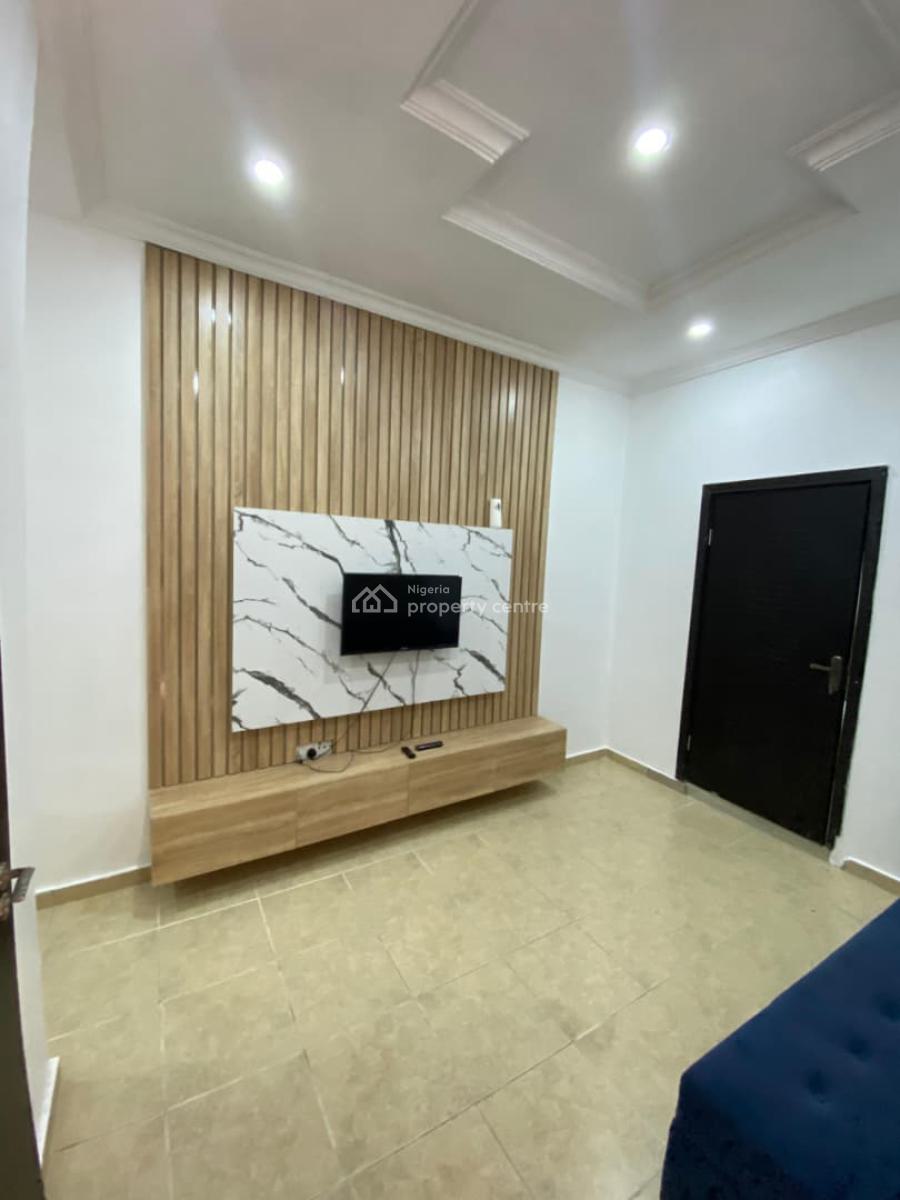 Fully Serviced Mini Flat (room & Parlour Apartment), Osapa, Lekki, Lagos, Mini Flat (room and Parlour) for Rent