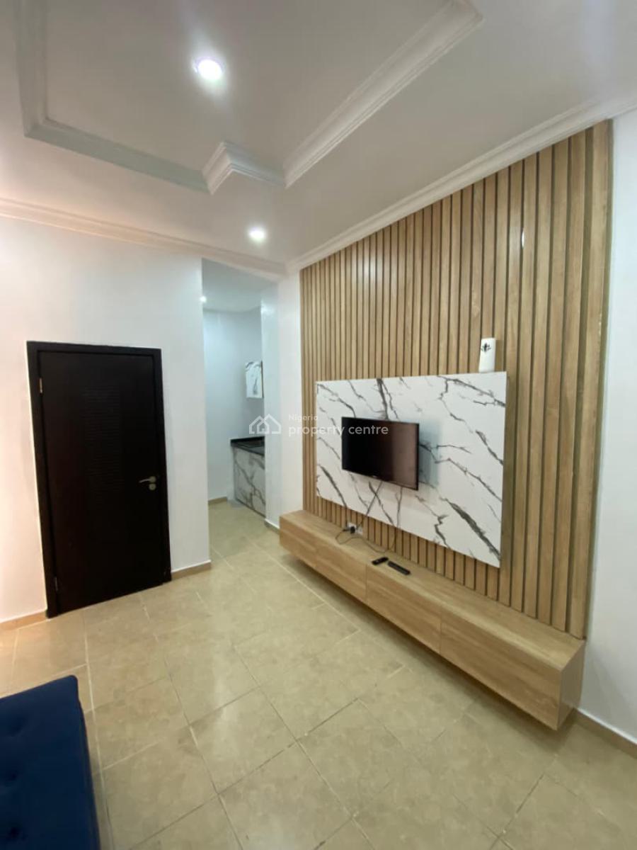Fully Serviced Mini Flat (room & Parlour Apartment), Osapa, Lekki, Lagos, Mini Flat (room and Parlour) for Rent