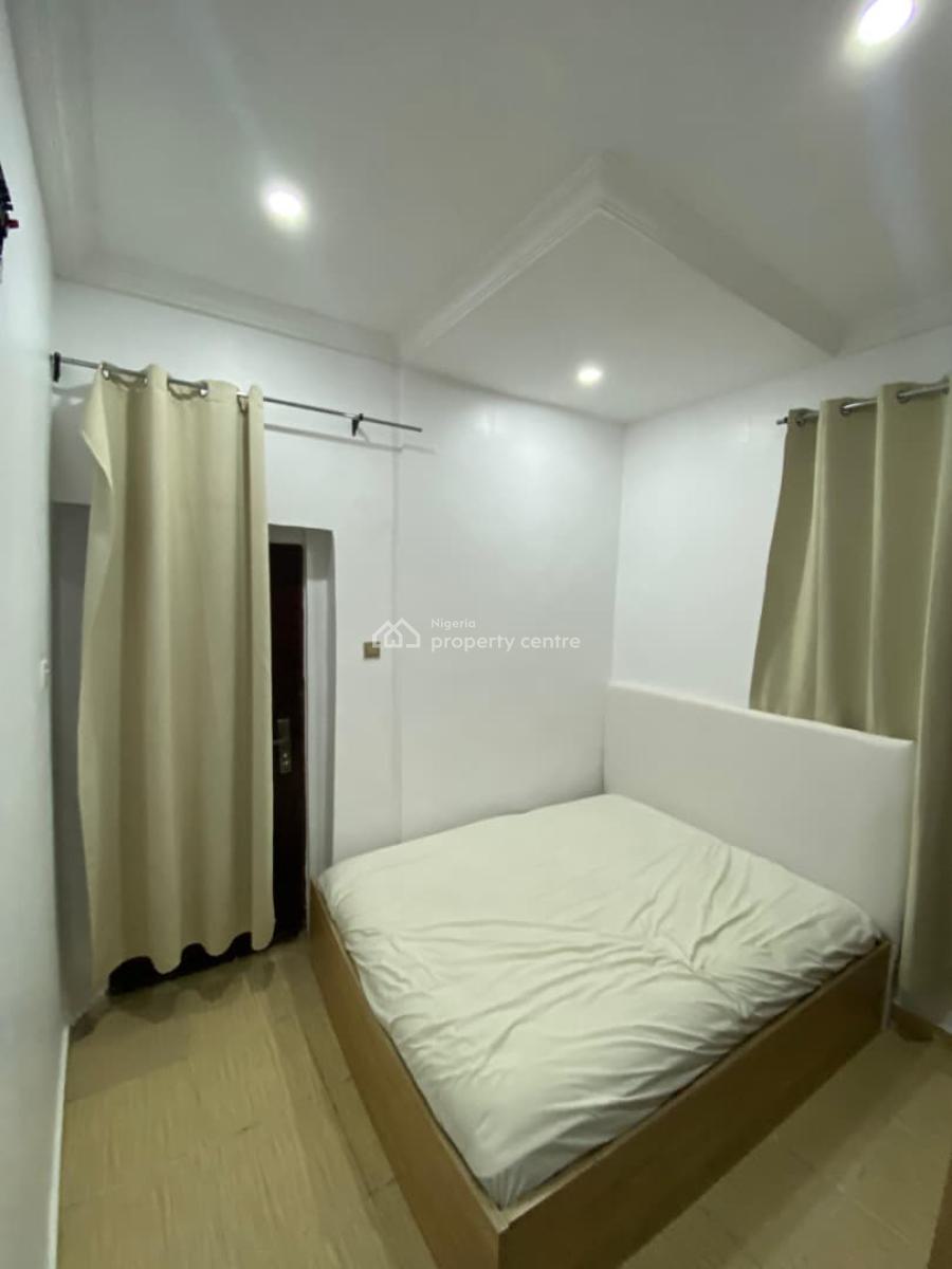 Fully Serviced Mini Flat (room & Parlour Apartment), Osapa, Lekki, Lagos, Mini Flat (room and Parlour) for Rent